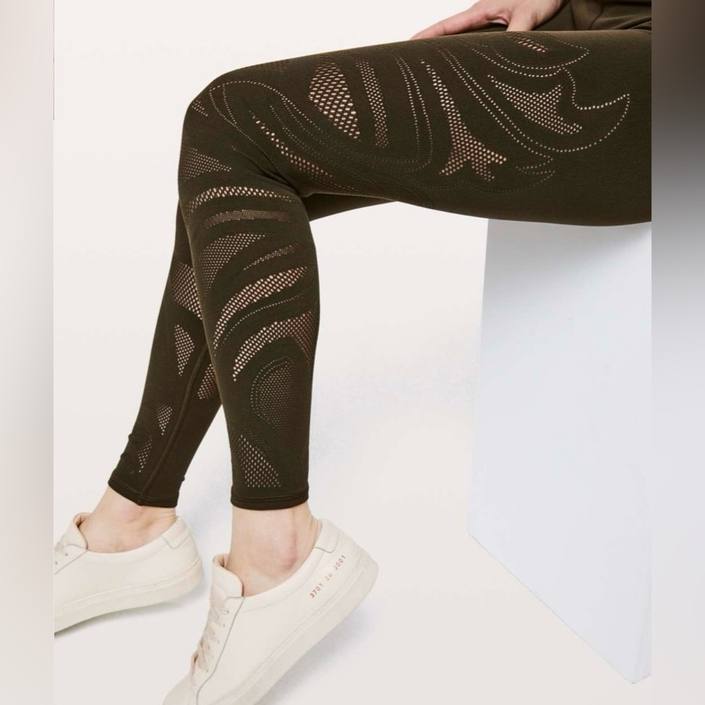 Lululemon Reveal Tight *En Avante in Dark Olive - Picture 3 of 10